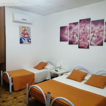 Albergo Ollolai Civitavecchia Exterior foto