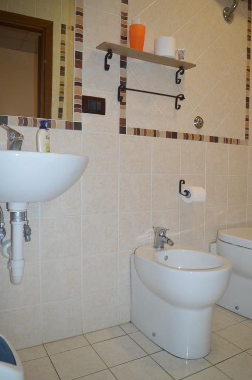 Albergo Ollolai Civitavecchia Habitación foto