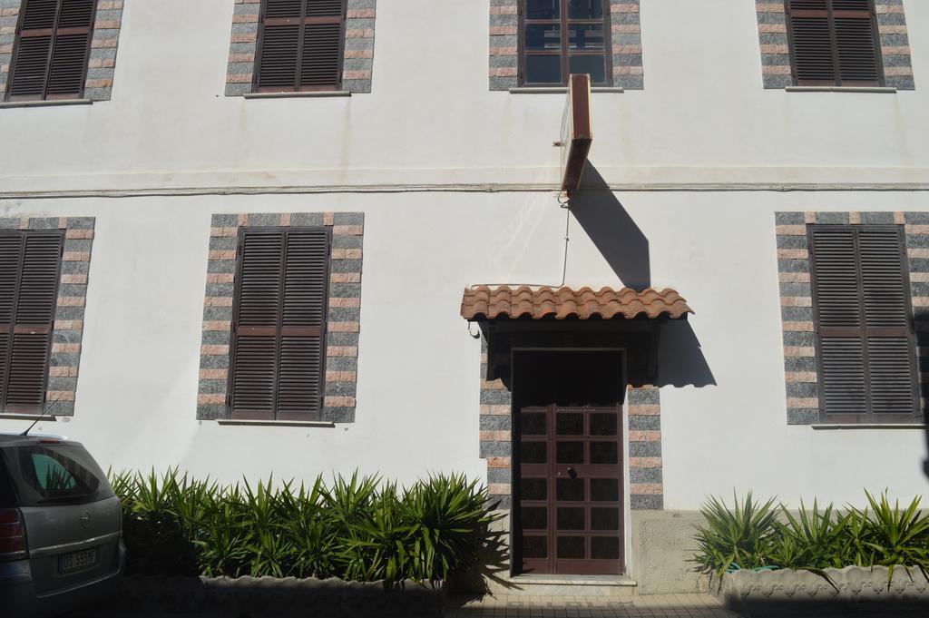 Albergo Ollolai Civitavecchia Habitación foto