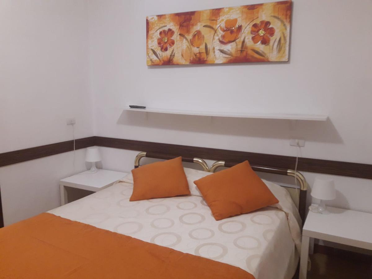 Albergo Ollolai Civitavecchia Exterior foto